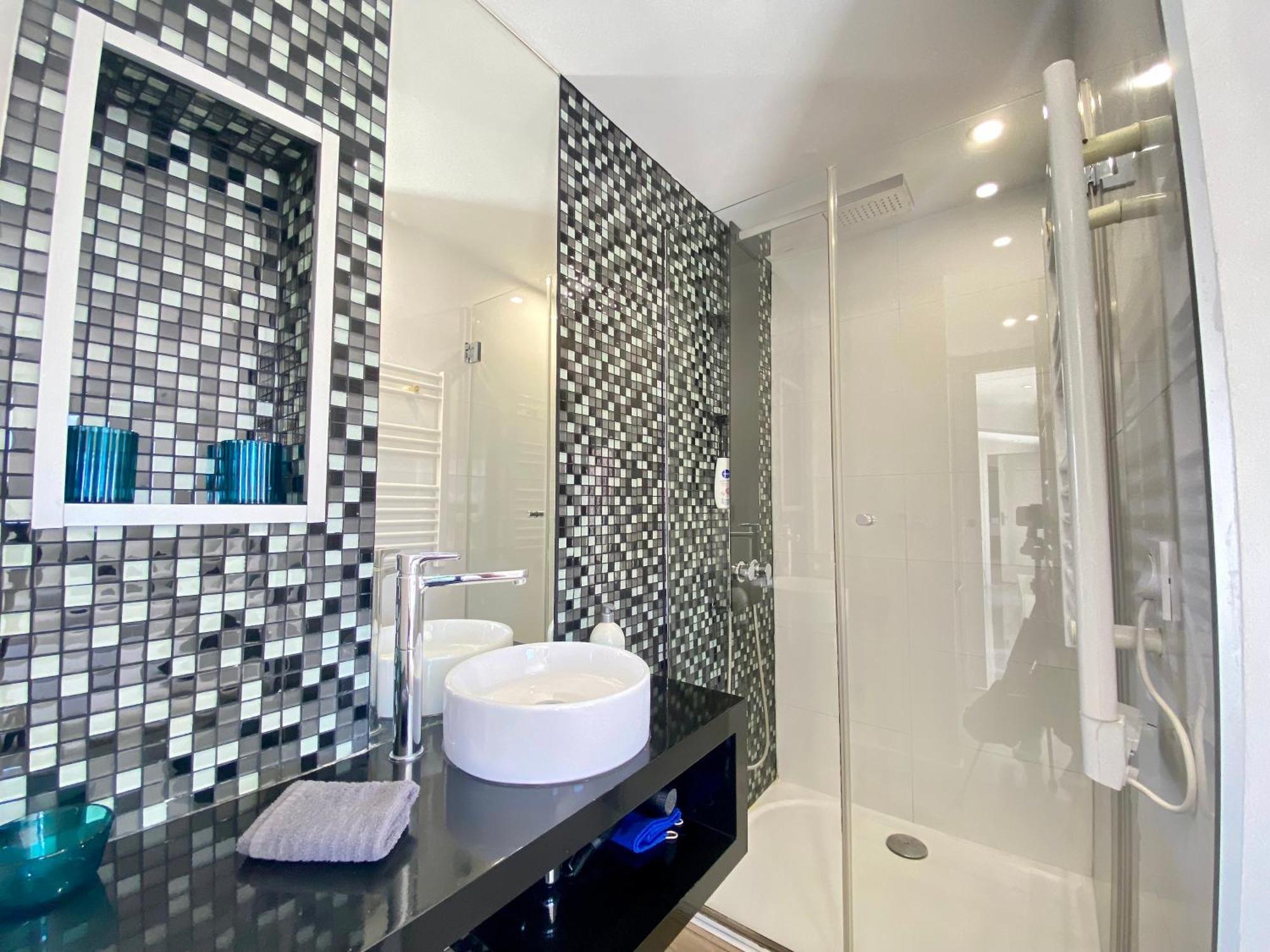 Luxury "Les Toits Du Soleil" - Magnifique Appartement Avec Terrasses Et Jacuzzi - Centre De Cannes - By Scls Locations المظهر الخارجي الصورة