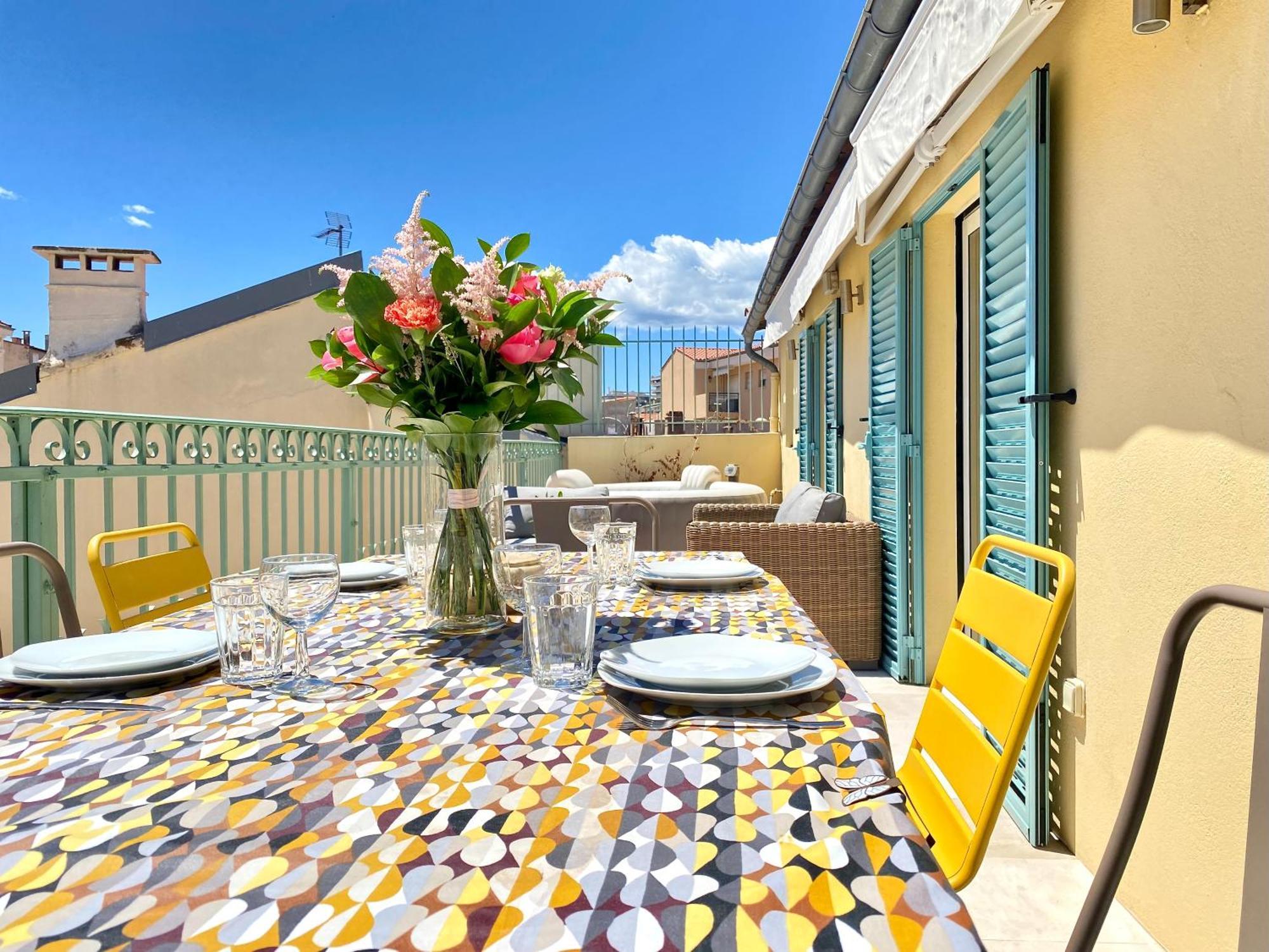 Luxury "Les Toits Du Soleil" - Magnifique Appartement Avec Terrasses Et Jacuzzi - Centre De Cannes - By Scls Locations المظهر الخارجي الصورة