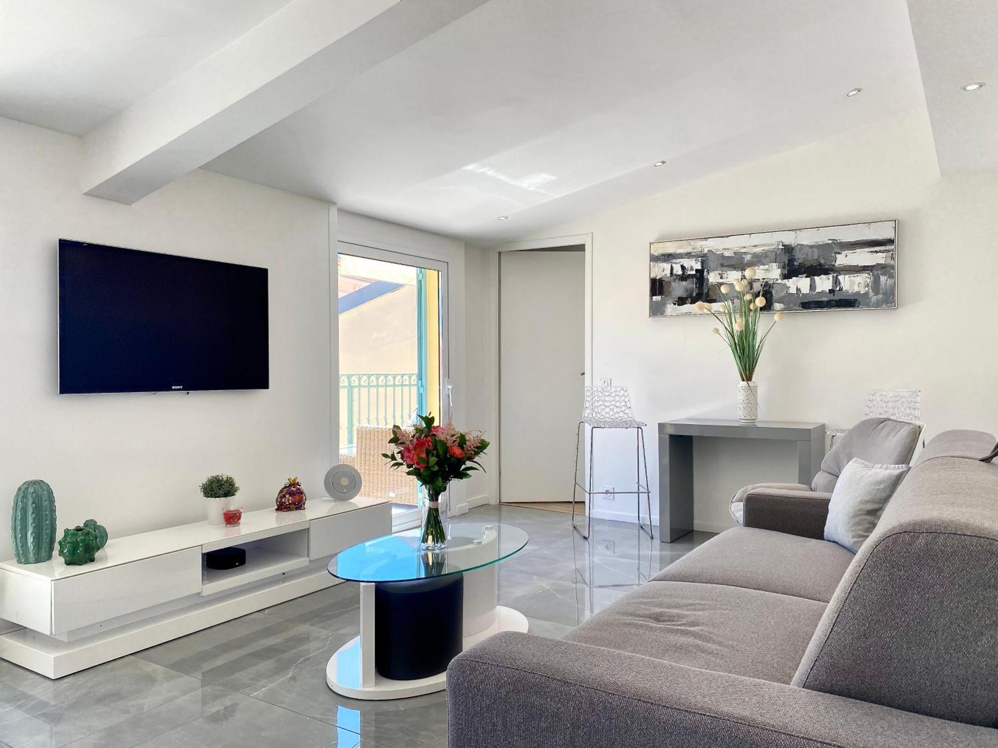 Luxury "Les Toits Du Soleil" - Magnifique Appartement Avec Terrasses Et Jacuzzi - Centre De Cannes - By Scls Locations المظهر الخارجي الصورة